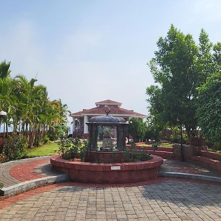 Paras Holiday Home Satara Extérieur photo