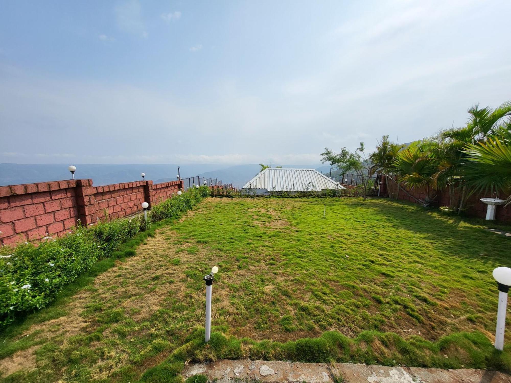 Paras Holiday Home Satara Extérieur photo