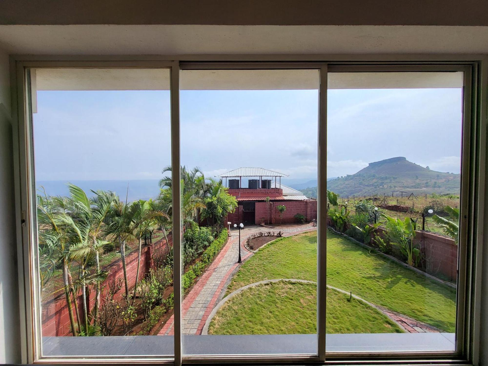 Paras Holiday Home Satara Extérieur photo
